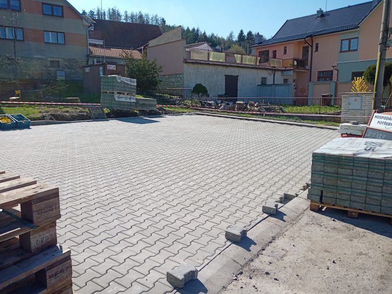 Parkoviště, Velké Opatovice – fotografie 4