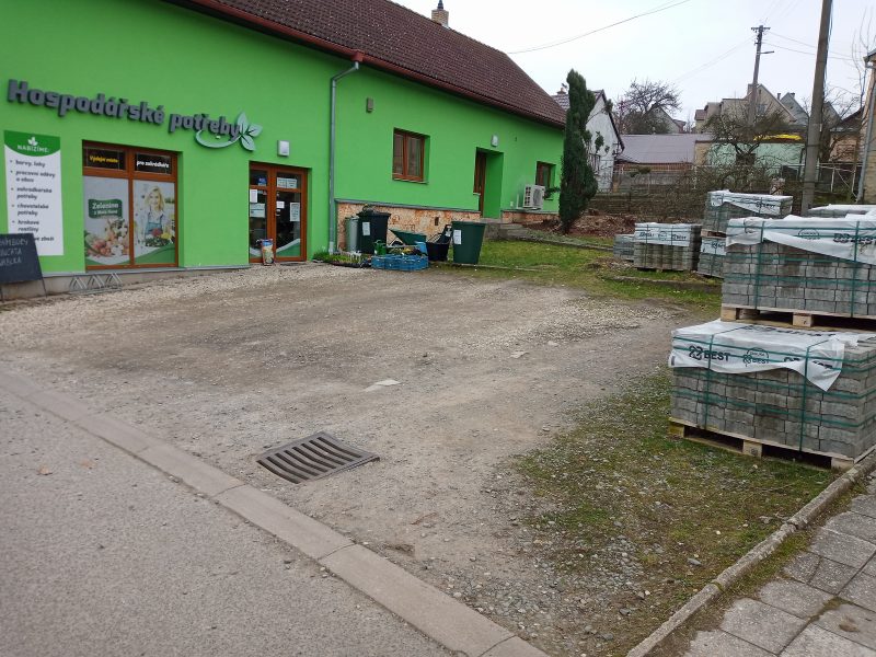 Parkoviště, Velké Opatovice