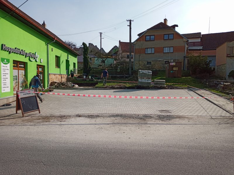 Parkoviště, Velké Opatovice – fotografie 10
