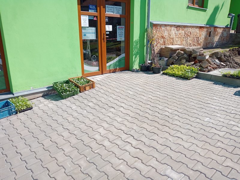 Parkoviště, Velké Opatovice – fotografie 2